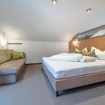 Garni Oetztal & Aparts 게스트하우스 3*